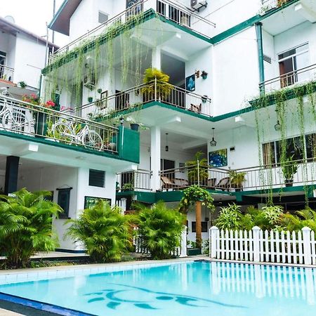 Kandy Riverside Villa 외부 사진