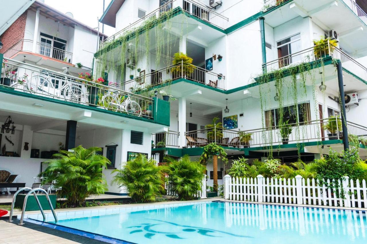 Kandy Riverside Villa 외부 사진