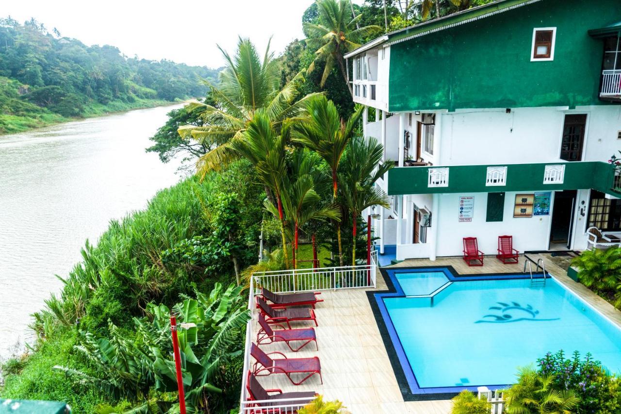 Kandy Riverside Villa 외부 사진